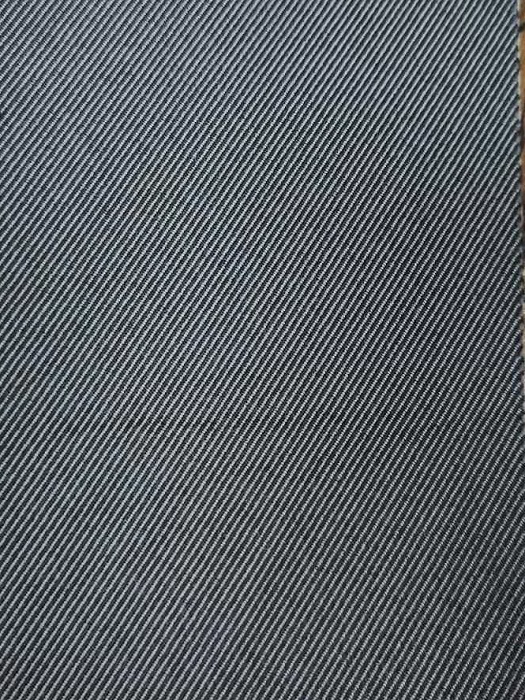 105004